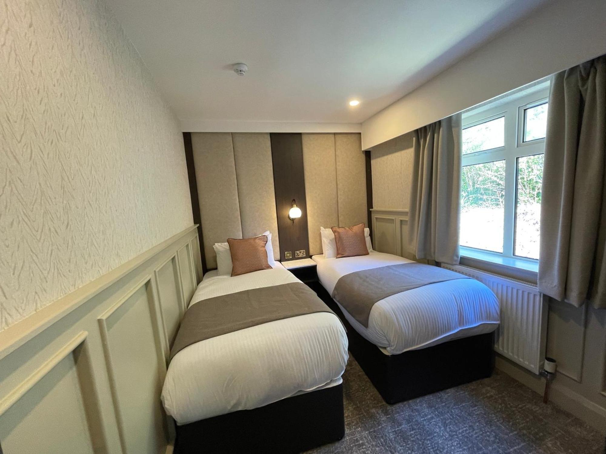 Bushtown Hotel & Spa Coleraine Exterior foto